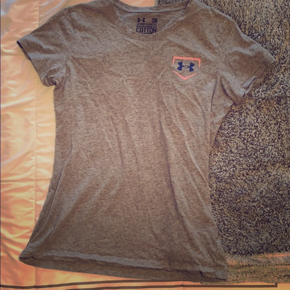 Under Armour T-shirt